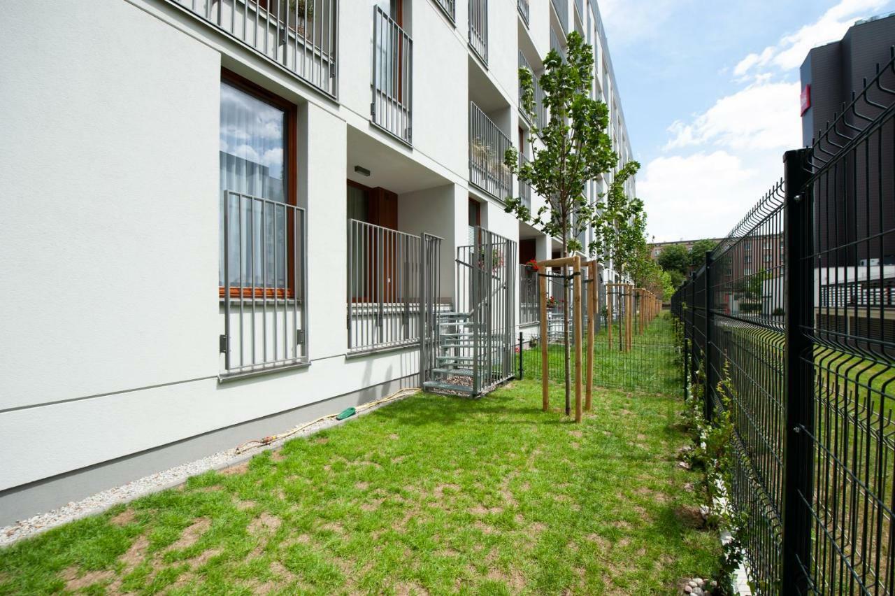 Awangarda Home Apartment ワルシャワ エクステリア 写真