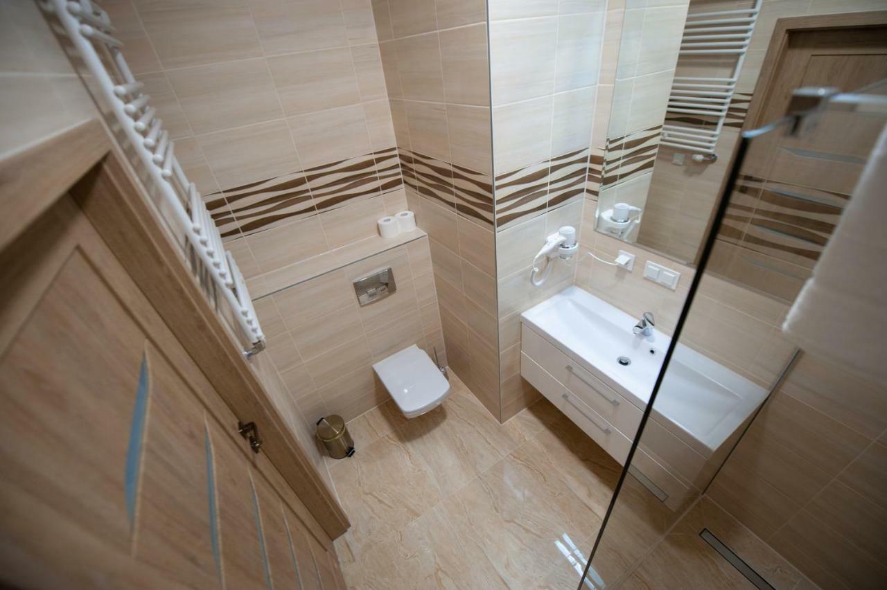 Awangarda Home Apartment ワルシャワ エクステリア 写真