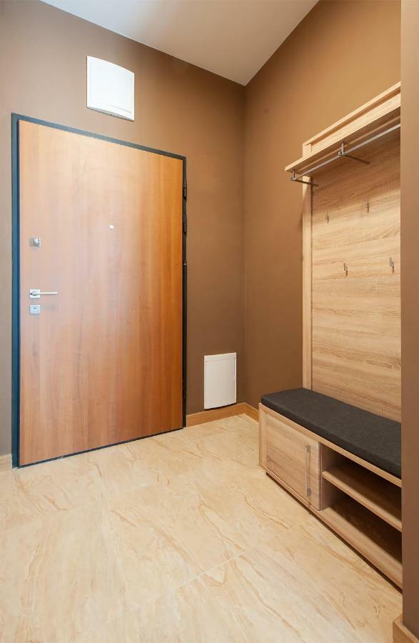 Awangarda Home Apartment ワルシャワ エクステリア 写真