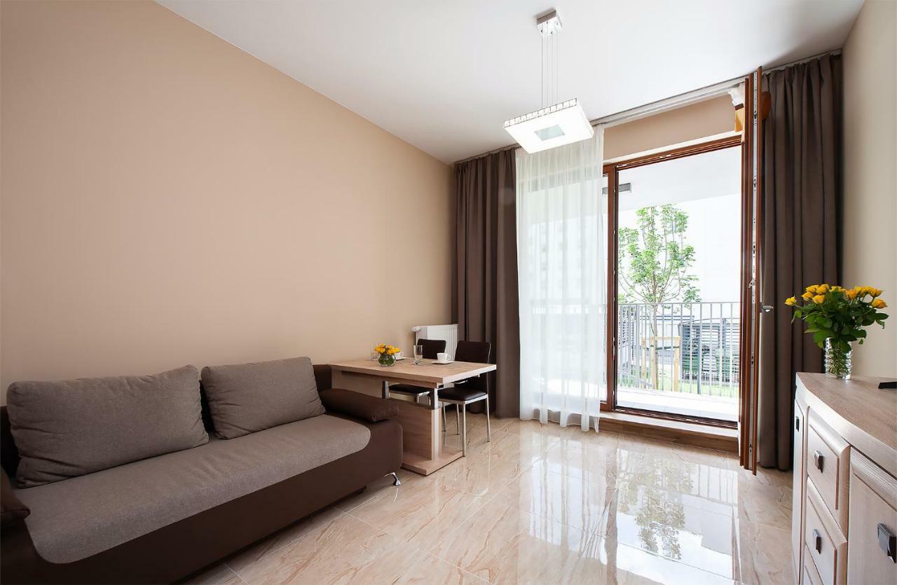 Awangarda Home Apartment ワルシャワ エクステリア 写真