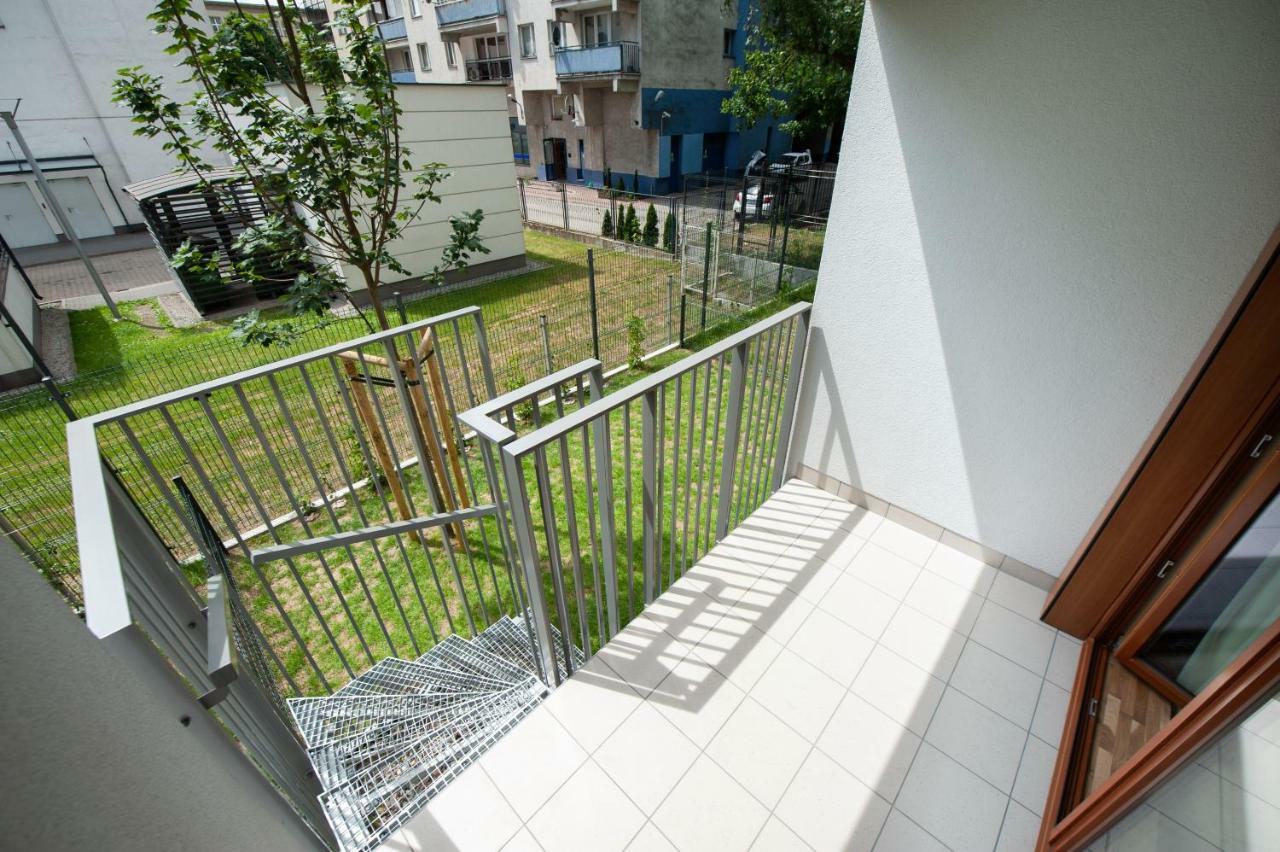 Awangarda Home Apartment ワルシャワ エクステリア 写真